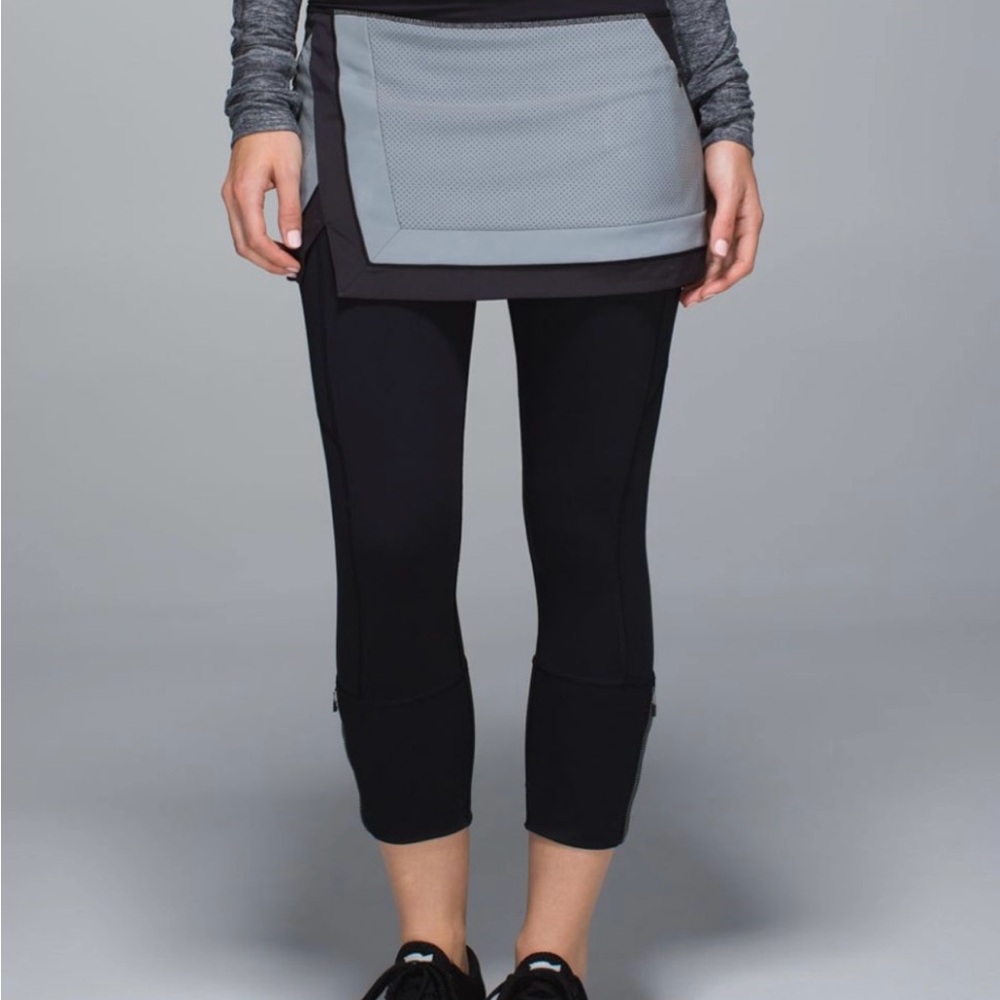 lululemon light it up reflective running skirt size 4